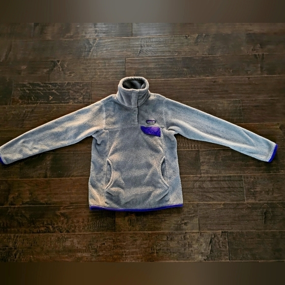 Patagonia Tops - Patagonia Women's Pullover sz xs
